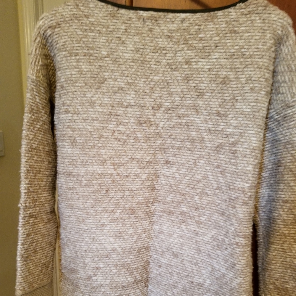 Sweater - Picture 2 of 4